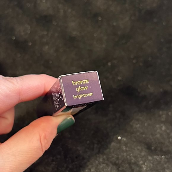 tarte Maracuja Juicy Glow Highlighting Stick in Bronze Glow - Picture 6 of 9